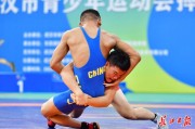 爱体育官网-比利时男子摔跤选手实力超群