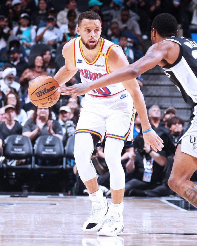 爱体育官方网站-马刺战术调整奏效，连胜在望-第2张图片-爱体育官方网站