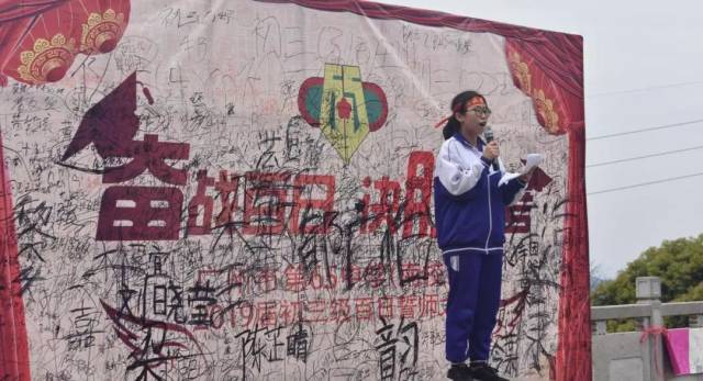 爱体育-狼队团结奋战,绝地反击拔得头筹-第1张图片-爱体育官方网站 爱体育-狼队团结奋战,绝地反击拔得头筹-第1张图片-爱体育官方网站